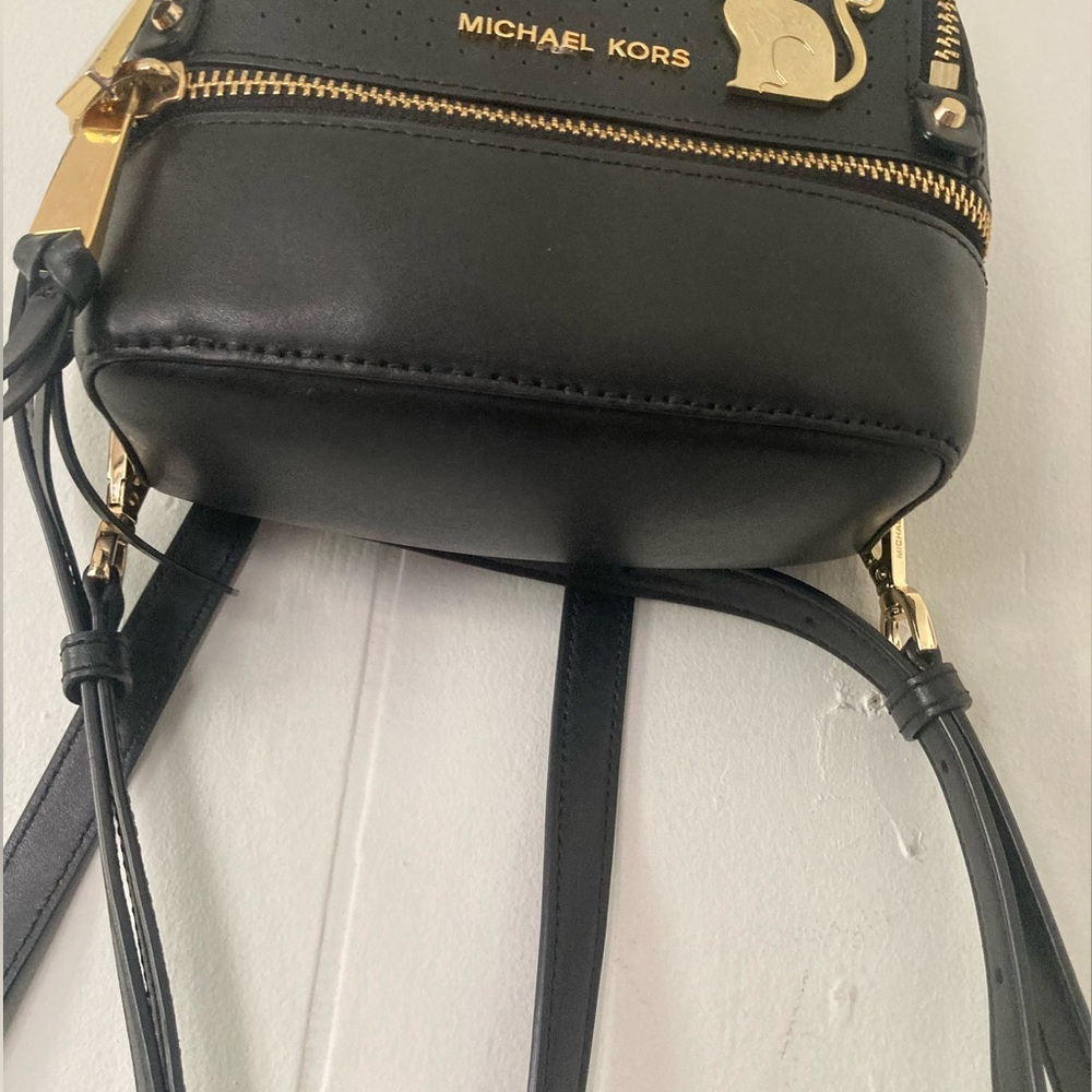 Michael Kors mini Rhea backpack - Picture 5 of 10